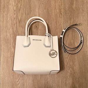 Michael Kors Mercer Hand Bag